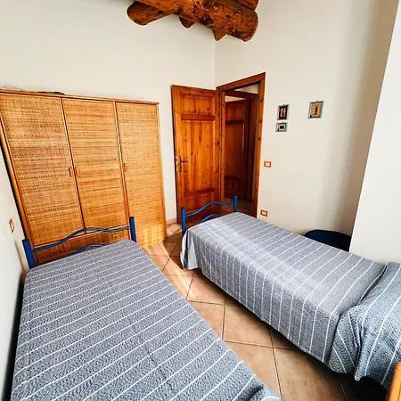 Apartmán Trilocale Le Genuasi *